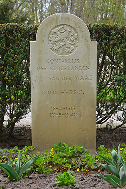 Foto van het graf - Vergroot afbeelding Foto van het graf - Vergroot afbeelding