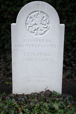 Foto van het graf - Vergroot afbeelding Foto van het graf - Vergroot afbeelding