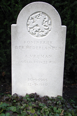 Foto van het graf - Vergroot afbeelding Foto van het graf - Vergroot afbeelding