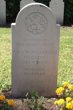Foto van het graf - Vergroot afbeelding Foto van het graf - Vergroot afbeelding