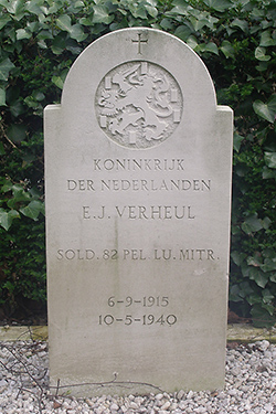 Foto van het graf - Vergroot afbeelding Foto van het graf - Vergroot afbeelding