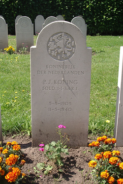 Foto van het graf - Vergroot afbeelding Foto van het graf - Vergroot afbeelding