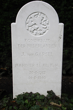 Foto van het graf - Vergroot afbeelding Foto van het graf - Vergroot afbeelding
