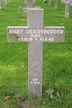 Foto van het graf / Grave photo / Grabfoto - Vergroot afbeelding / Enlarged photo / Foto Vergrössern