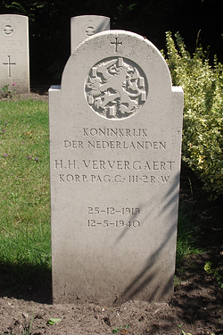 Foto van het graf - Vergroot afbeelding Foto van het graf - Vergroot afbeelding