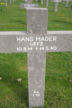 Foto van het graf / Grave photo / Grabfoto - Vergroot afbeelding / Enlarged photo / Foto Vergrössern