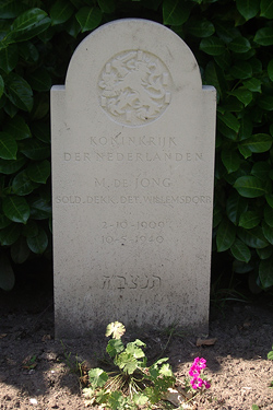 Foto van het graf - Vergroot afbeelding Foto van het graf - Vergroot afbeelding
