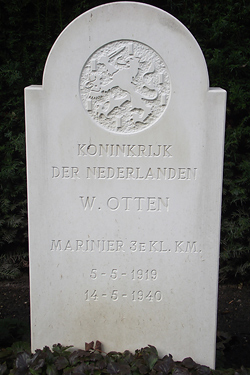 Foto van het graf - Vergroot afbeelding Foto van het graf - Vergroot afbeelding