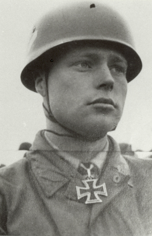 Leutnant Graf von Bl  cher