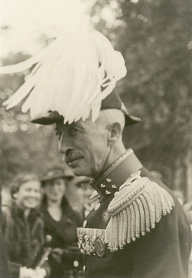Luitenant-generaal J. van Andel