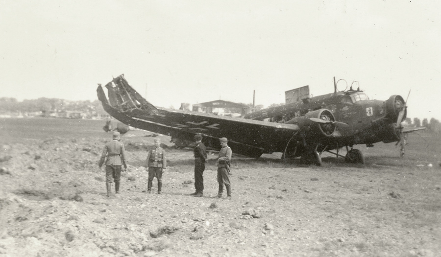Waalhaven - vernielde Ju-52 (2)