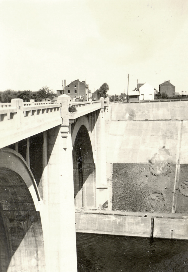 Brug bij Vroenhoven